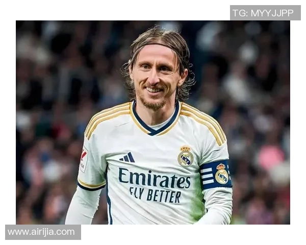 魔笛现役足球球星简介 了解莫德里奇在足球界的传奇地位与成就